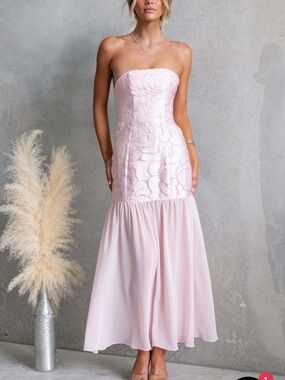 Strapless Pink Lace Maxi Dress